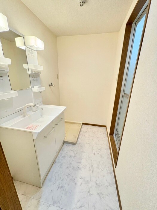 物件内観写真10　(洗面)