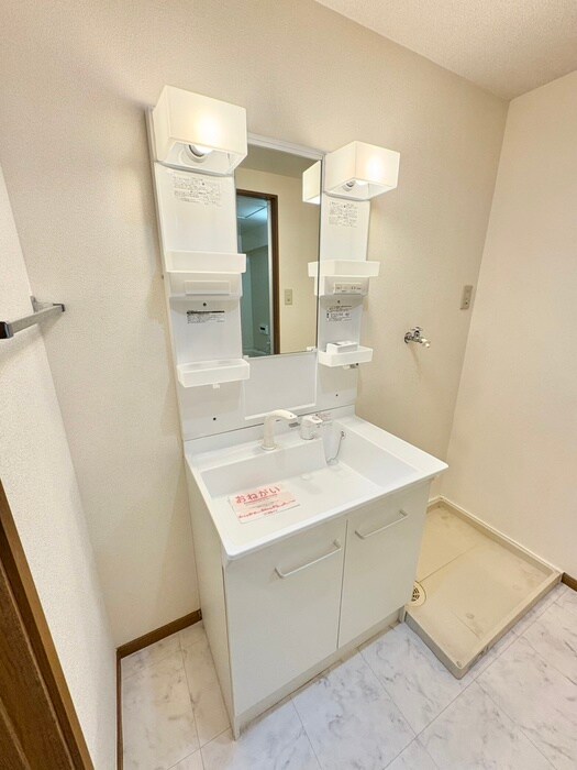 物件内観写真11　(洗面)