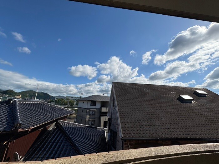 物件内観写真14　(室内からの展望)