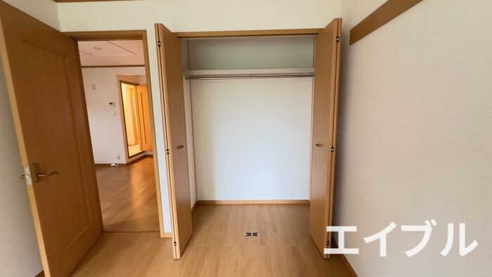 物件内観写真12　(収納)
