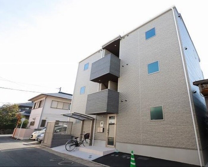 物件外観写真1　(外観写真)