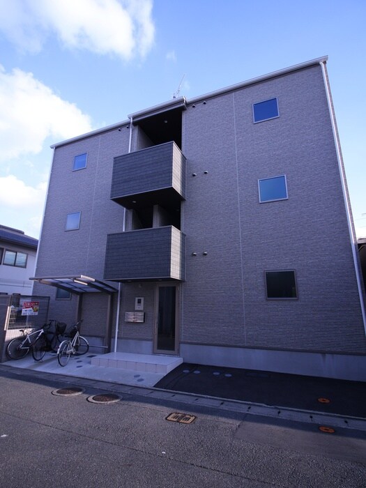 物件外観写真5　(外観写真)