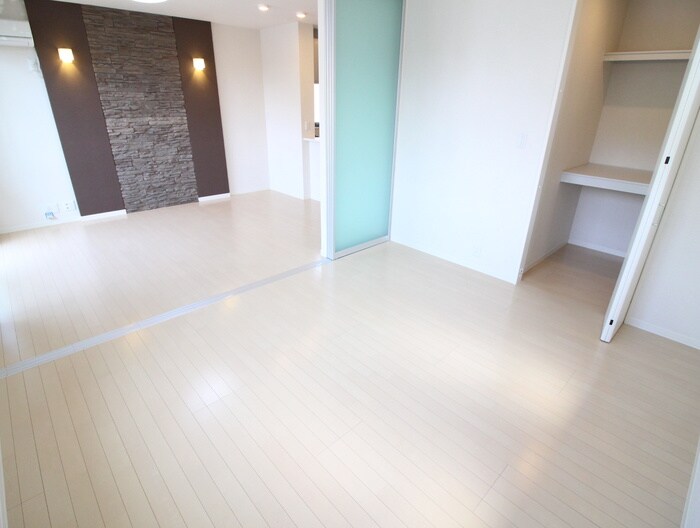 物件内観写真13　(居室)