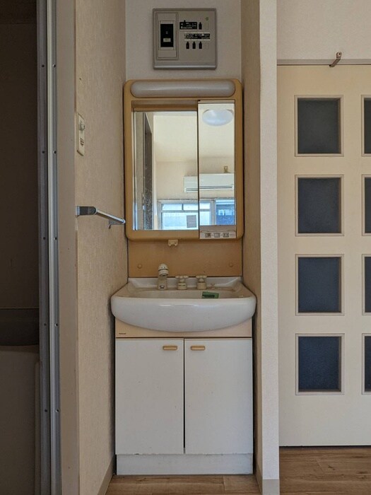 物件内観写真5　(洗面)