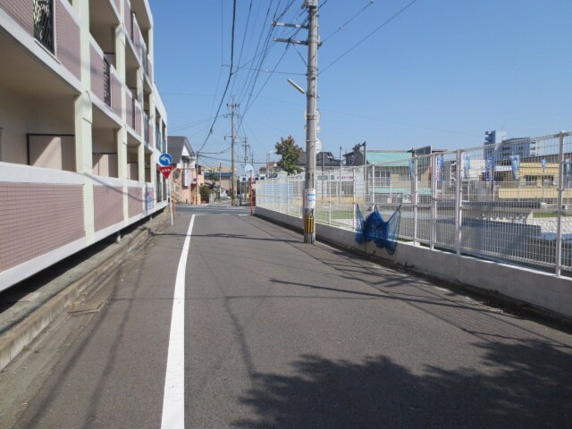 物件外観写真3　(周辺環境)