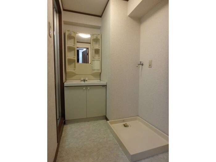 物件内観写真8　(洗面)