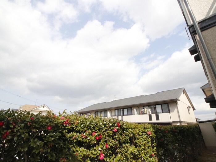 物件内観写真11　(室内からの展望)