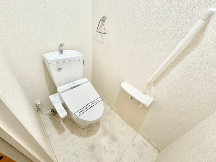 物件内観写真11　(トイレ)