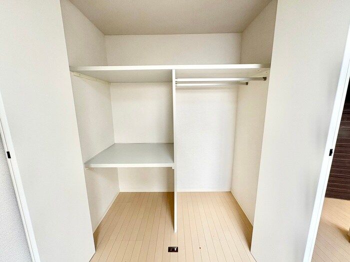 物件内観写真13　(収納)