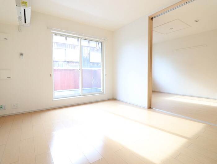 物件内観写真9　(居室)