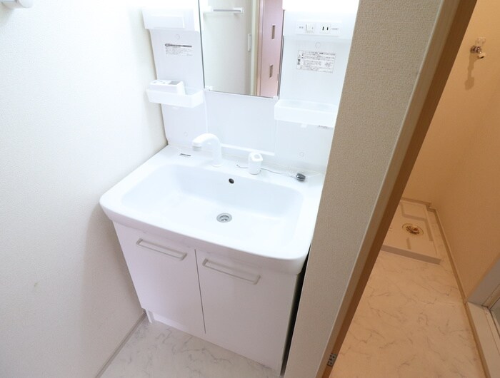 物件内観写真12　(洗面)