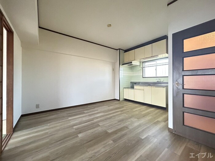 物件内観写真8　(居室)