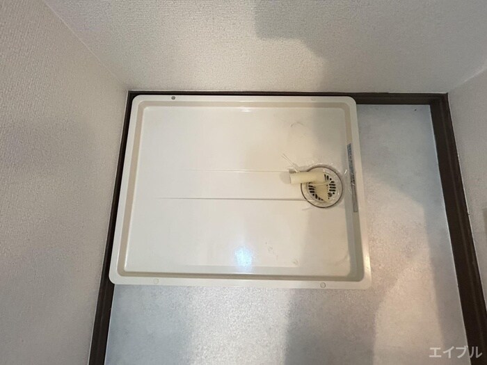 物件内観写真15　(洗濯機置場)