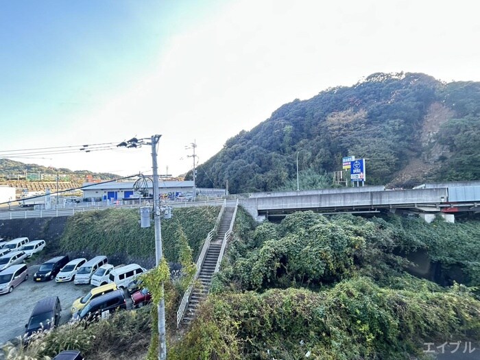 物件内観写真22　(室内からの展望)