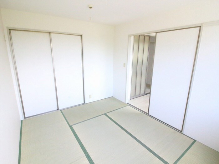 物件内観写真5　(居室)