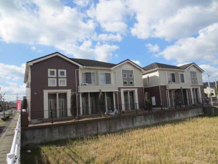 物件外観写真3　(外観写真)