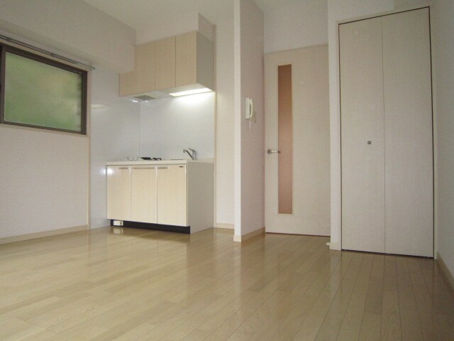 物件内観写真4　(居室)