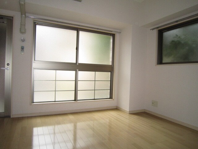 物件内観写真5　(居室)