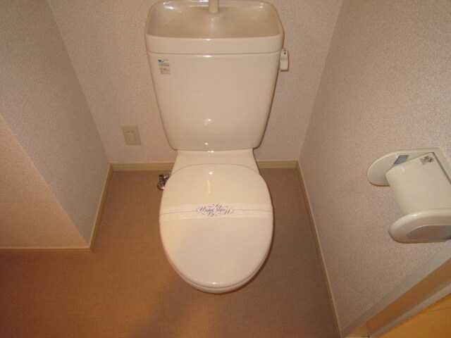 物件内観写真9　(トイレ)