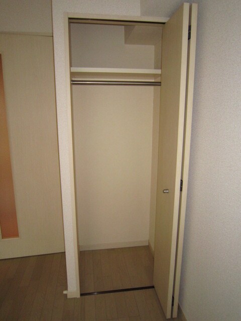 物件内観写真10　(収納)