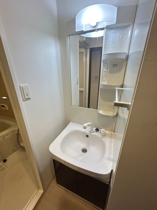 物件内観写真11　(洗面)