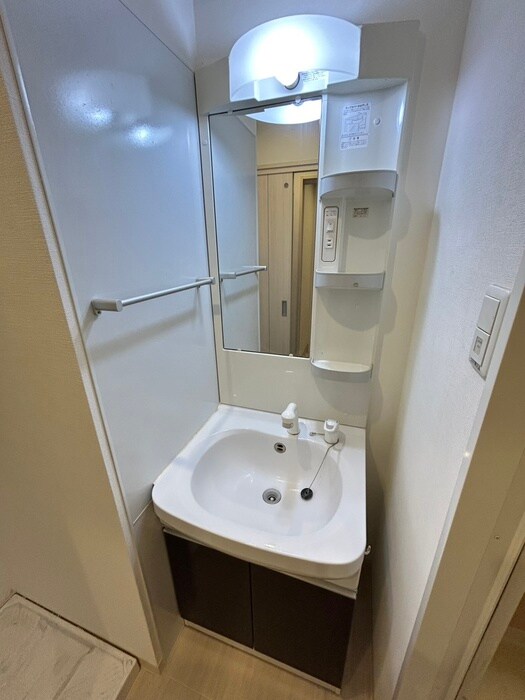 物件内観写真11　(洗面)