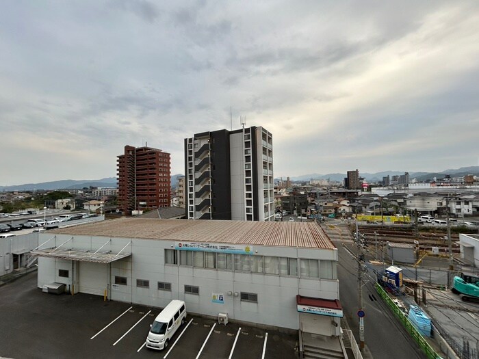 物件内観写真16　(室内からの展望)