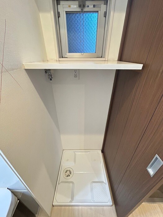 物件内観写真19　(洗濯機置場)