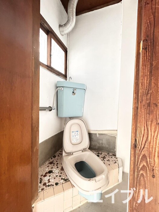 物件内観写真4　(トイレ)