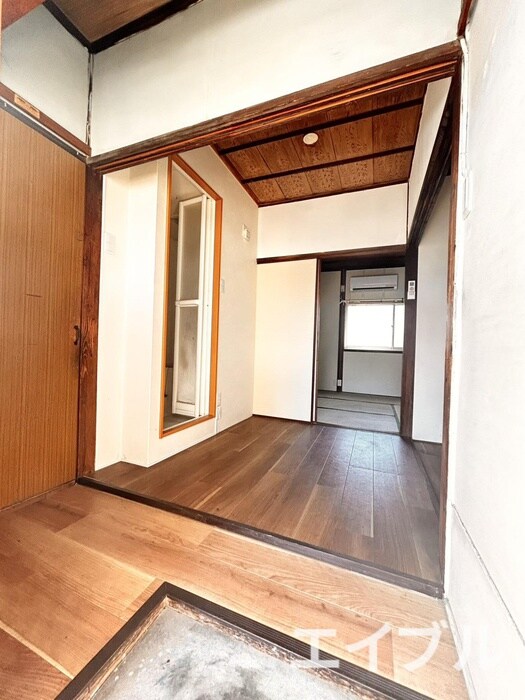 物件内観写真9　(廊下)