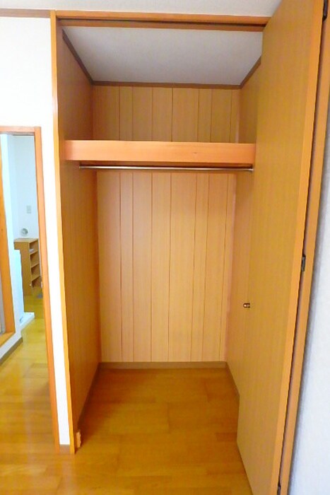 物件内観写真13　(収納)