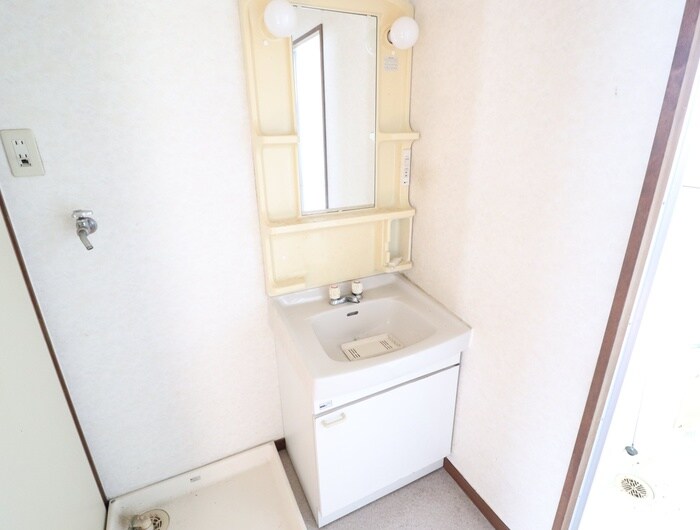 物件内観写真8　(洗面)