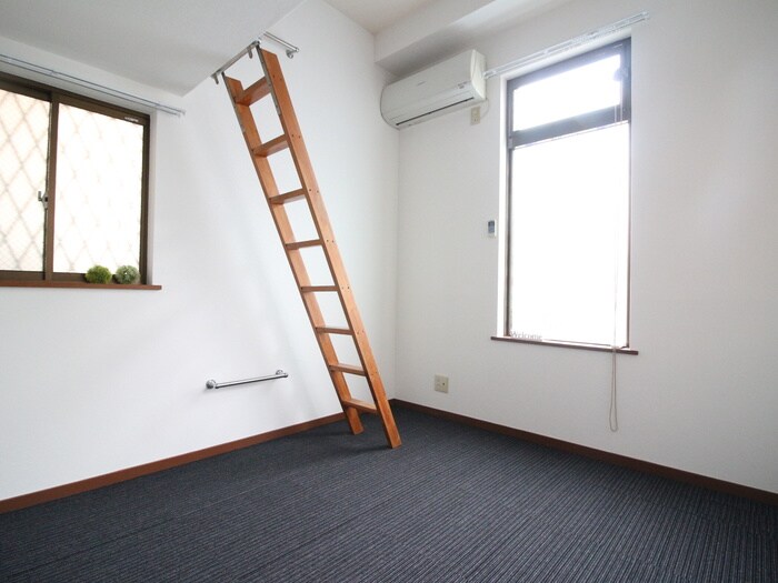 物件内観写真8　(居室)
