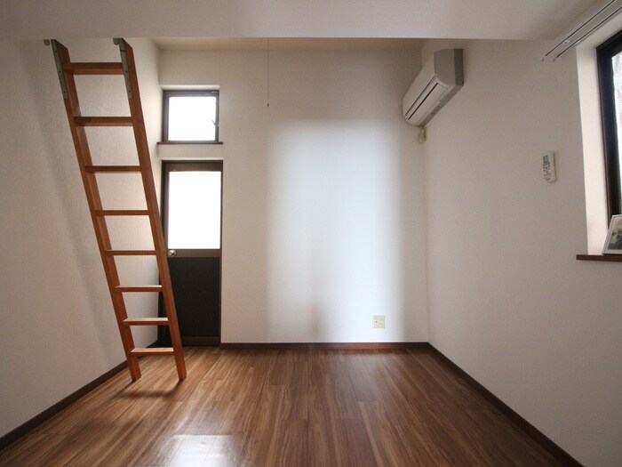 物件内観写真10　(居室)