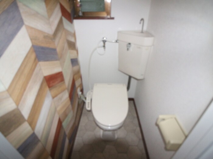 物件内観写真14　(トイレ)