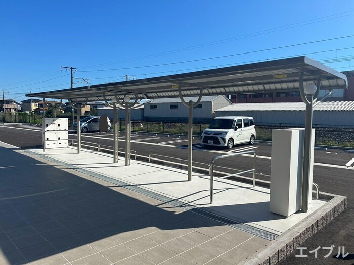 物件外観写真3　(駐輪場)