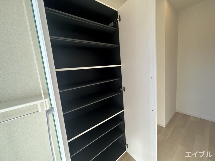 物件内観写真16　(靴箱)