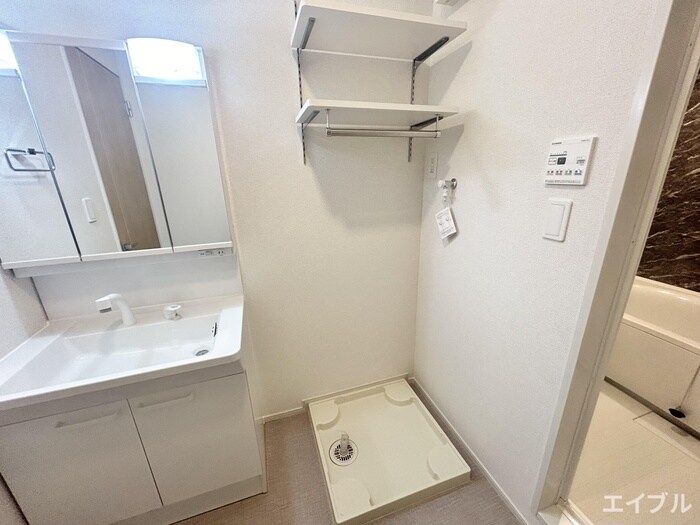 物件内観写真18　(洗濯機置場)