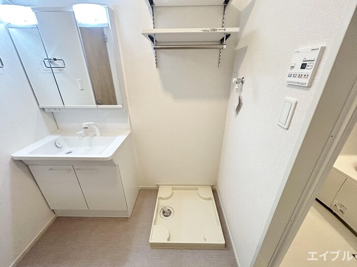 物件内観写真19　(洗濯機置場)