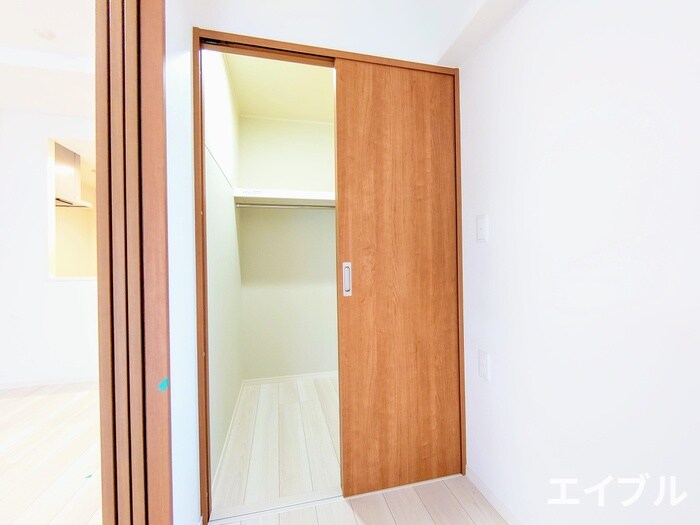 物件内観写真14　(収納)