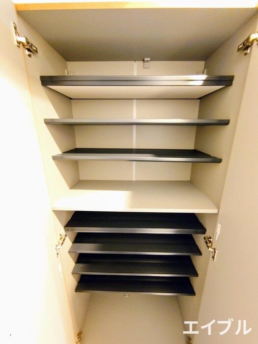 物件内観写真16　(靴箱)