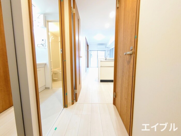 物件内観写真17　(廊下)