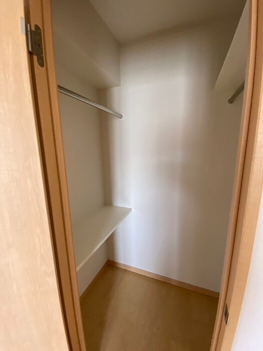 物件内観写真11　(収納)