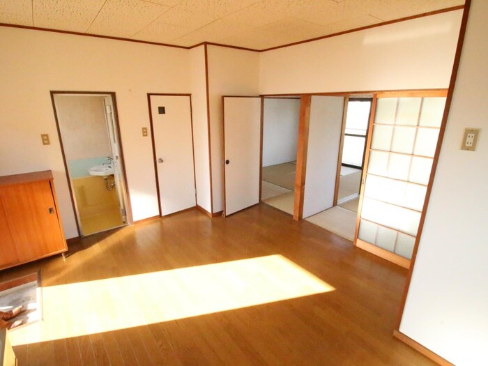 物件内観写真4　(居室)