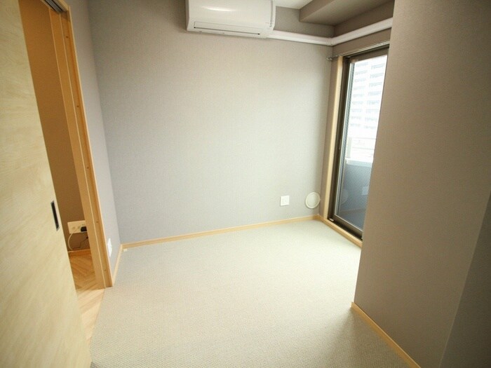 物件内観写真4　(居室)