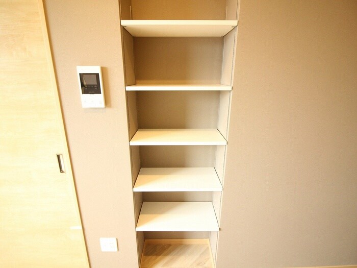 物件内観写真6　(収納)