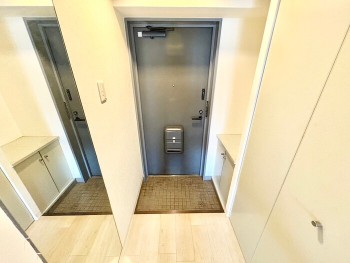 物件内観写真15　(玄関)