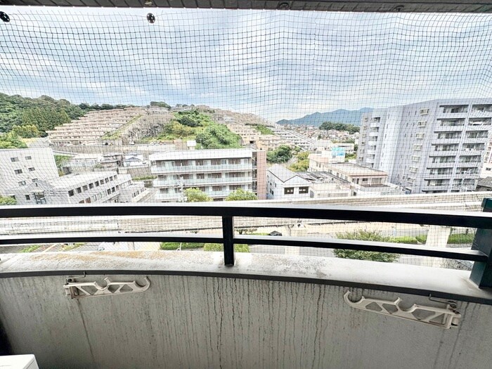 物件内観写真16　(室内からの展望)