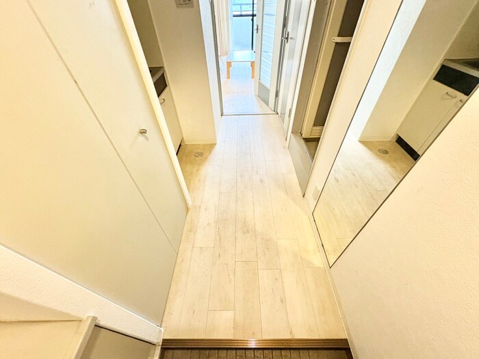物件内観写真20　(廊下)