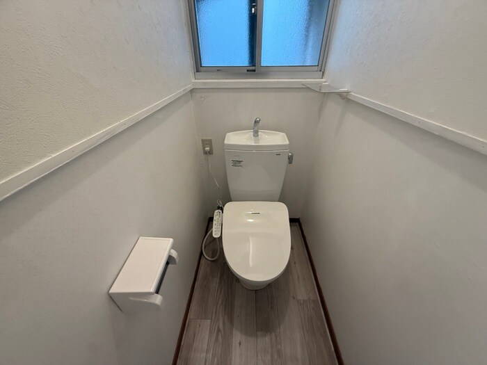 物件内観写真10　(トイレ)